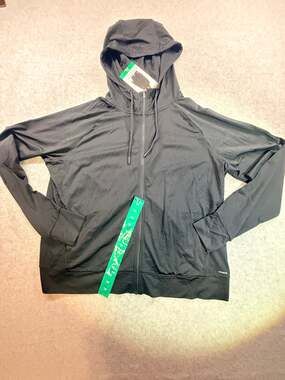 Mondetta light weight full zip hoodie w/drawstring hood, silky material